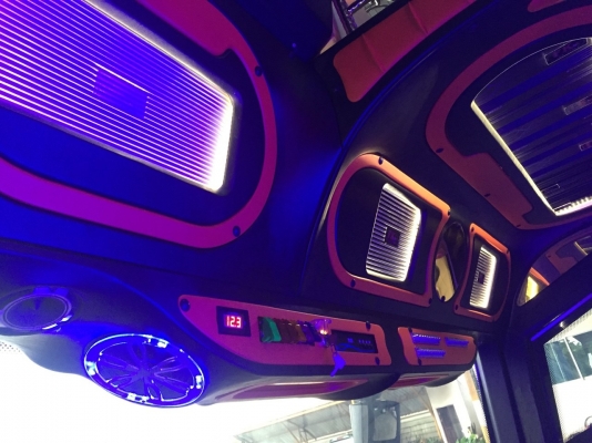 ‼‼ รถคันใหญ่เบ้อเล่อ แต่ราคาเท่ารถยุโรปคันเดียว ‼‼