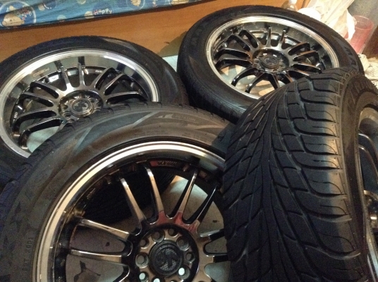 แม็ก RE30 ขอบ 18 พร้อมยางแนวยกสูง 235/55/18