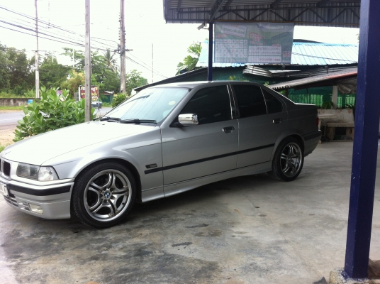 BMW E36 สวยใสเงางามเดิมๆชุดแต่งMเครื่องเสียงชุดใหญ่138000 BMW E36 สวยใสเงางามเดิมๆชุดแต่งMเครื่องเสียงชุดใหญ่138000