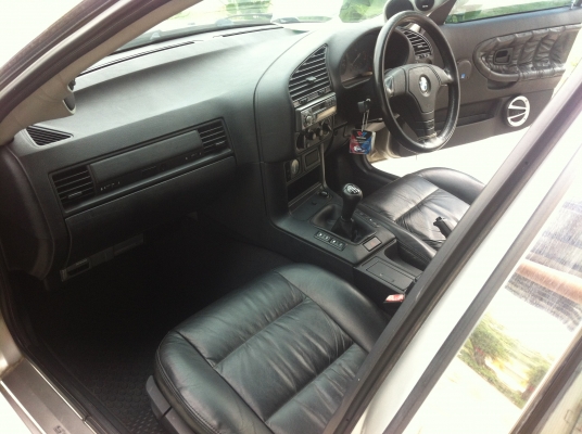 BMW E36 สวยใสเงางามเดิมๆชุดแต่งMเครื่องเสียงชุดใหญ่138000 BMW E36 สวยใสเงางามเดิมๆชุดแต่งMเครื่องเสียงชุดใหญ่138000