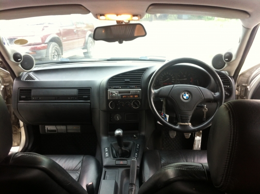 BMW E36 สวยใสเงางามเดิมๆชุดแต่งMเครื่องเสียงชุดใหญ่138000 BMW E36 สวยใสเงางามเดิมๆชุดแต่งMเครื่องเสียงชุดใหญ่138000