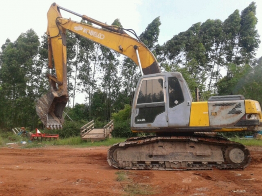 ขายถูก sk200 m3 ซ่อมบำรุงแล้ว  ขายเหมารวม2คัน เครื่องดี ปั้มแรง เอวแน่น ช่วงล่างดี โซ่ พอใช้ได้ครับ ทำงานเร็ว คับ