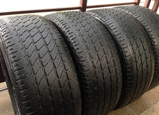 ยาง NITTO 265 60 18 พร้อมใช้งาน ยาง NITTO 265 60 18 พร้อมใช้งาน