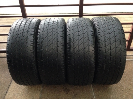 ยาง NITTO 265 60 18 พร้อมใช้งาน ยาง NITTO 265 60 18 พร้อมใช้งาน