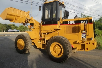 รถตักล้อยาง CAT916E สภาพเก่านอกพร้อมใช้งาน รถตักล้อยาง CAT916E สภาพเก่านอกพร้อมใช้งาน