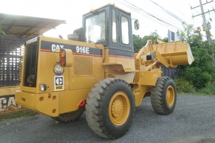 รถตักล้อยาง CAT916E สภาพเก่านอกพร้อมใช้งาน รถตักล้อยาง CAT916E สภาพเก่านอกพร้อมใช้งาน