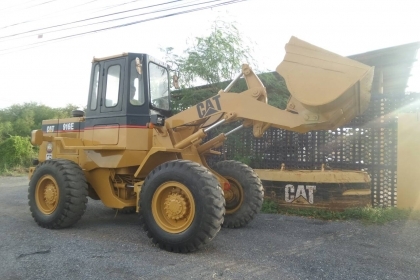 รถตักล้อยาง CAT916E สภาพเก่านอกพร้อมใช้งาน