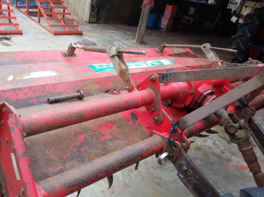 ปัญญาแทรคเตอร์ จัดให้ ด่วน!!!สภาพเดิมๆ แชมป์ MX 6255 Shuttle รุ่นใหม่ (เกียร์ Shuttle) ใบมีดคานล่าง (ก.เกษตร)พร้อม โรตาลี่ วิเชียร 195 ซม.