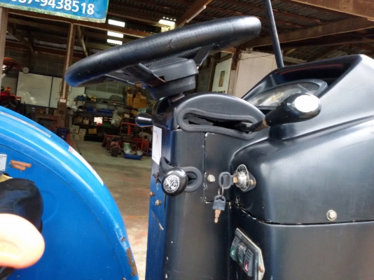 ปัญญาแทรคเตอร์ จัดให้ ด่วน!!!สภาพเดิมๆ แชมป์ MX 6255 Shuttle รุ่นใหม่ (เกียร์ Shuttle) ใบมีดคานล่าง (ก.เกษตร)พร้อม โรตาลี่ วิเชียร 195 ซม.