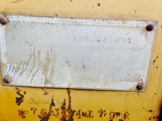 ขายด่วนรถแบคโฮCAT320เวอรทูรถสวยไฟฟ้าครบมีเล่มทะเบืยน