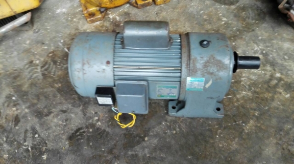 Sale>>มอเตอร์เกียร์ 1 HP. ไฟบ้าน 220 V. อัตราทด 1:80 ของใหม่ไม่เคยใช้งาน จัดส่งทั่วประเทศ!! 089-2499-123 นครปฐม