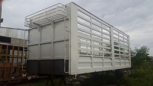 ขายกระบะคอกหกล้อใหญ่ ยาว 7.50 เมตร เพิ่งใช้งานไปปีกว่า โทร. 0823585392