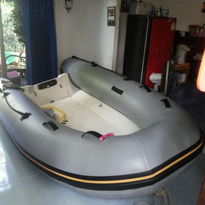 ขายเรือยางท้องไฟเบอร์  พร้อมเครื่องซูซูกิ9.9แรง