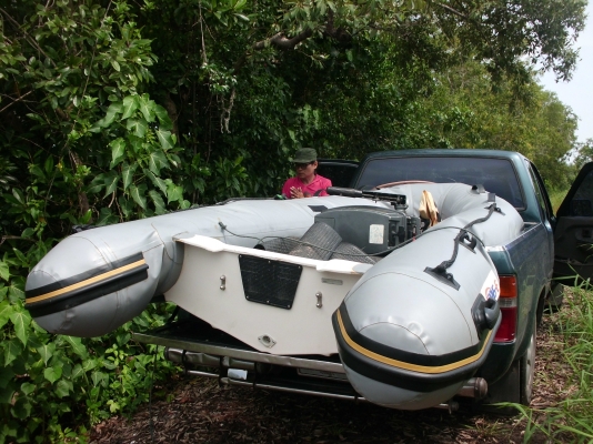 ขายเรือยางท้องไฟเบอร์  พร้อมเครื่องซูซูกิ9.9แรง