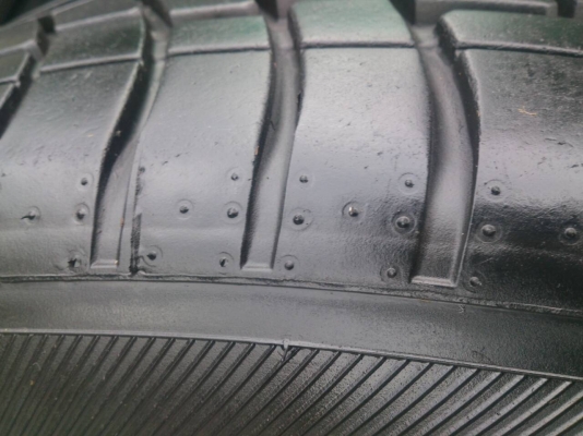 ขายยาง ACHILLES 265/50R20 ยางสัปดาห์ที่28ปี14 ดอกยางหนาสดเท่ากันสวยๆ จำนวน 1 ชุด 5800