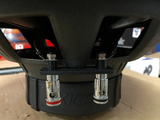 ขายลำโพงซับ 10" KICKER รุ่น 10ES104 วอล์ยคอล์ยเดี่ยวเดิมๆ