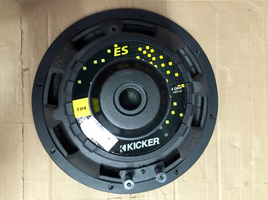 ขายลำโพงซับ 10" KICKER รุ่น 10ES104 วอล์ยคอล์ยเดี่ยวเดิมๆ