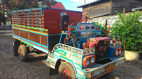 ขายรถอีแต๋นแท้ๆ เครื่องยนต์คูโบต้า 11 แรง สภาพดี มีทะเบียน ซื้อรถบ้านๆ สภาพดีๆแบบนี้ดีกว่า มาดูรถแล้วรับรองไม่ผิดหวังครับ