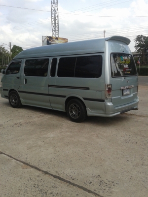 รถตู้หลังคาสูง เครื่อง เจ