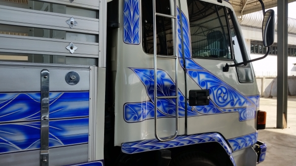 ขายรถบรรทุก 6 ล้อ ขายรถบรรทุก 6 ล้อ