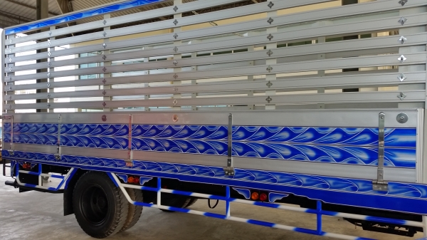 ขายรถบรรทุก 6 ล้อ ขายรถบรรทุก 6 ล้อ