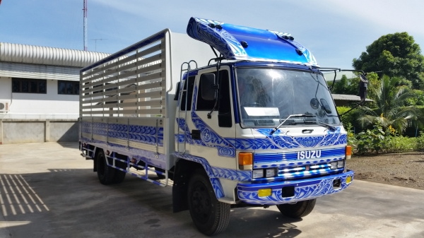 ขายรถบรรทุก 6 ล้อ