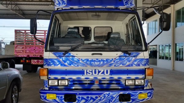 ขายรถบรรทุก 6 ล้อ ขายรถบรรทุก 6 ล้อ