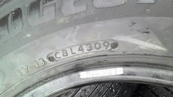 215/70R15 BRIDGESTONE DURAVIS R611 ชุด 4 เส้น tel.081-427-3941