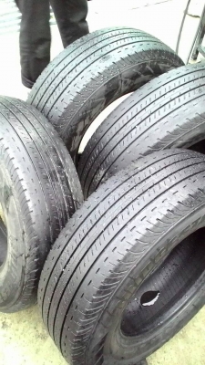 215/70R15 BRIDGESTONE DURAVIS R611 ชุด 4 เส้น tel.081-427-3941