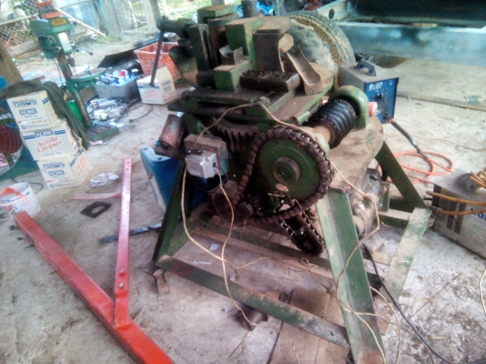 40000บาทเครื่องดัดเหล็กพร้อมใช้ครับอุปกรณ์ครบ ว่ากันง่ายๆขายกันถูกๆไปเลยครับสวยๆเดิมๆ เลยราคาต่อรองได้ขายได้ขายครับ