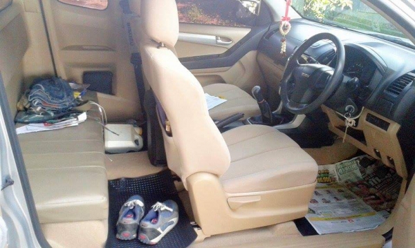 ขาย all new dmax spacecap superdaylight 2.5 L  ปี 2014