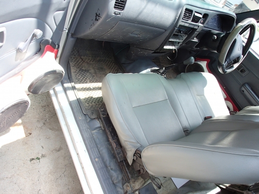 TIGER ตอนเดียวเครื่องดี2Lแอร์ฉ่ำ พ.พาวเวอร์ยางดีปี45 สวยพรัอมใชัพร้อมโอน  ( มีราคาตัดพ่อค้าไหัโทคุยไดัครับ )