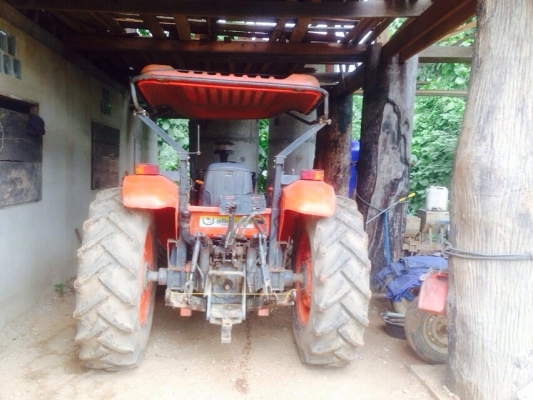 คูโบต้าM7040 อุปกรณ์2ชิ้น รถบ้านๆเดิมทั้งคัน