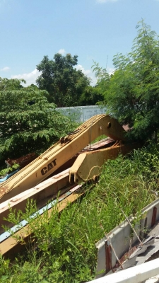 Catterpillar E120B/ สองบูม ๆ สั่น บูมยาว พร้อมโป๊ะ ยกชุดหรือแยกก็ได้ครับ