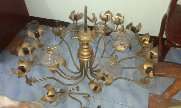 โคมไฟทองเหลืองขนาดใหญ่ โคมไฟทองเหลืองขนาดใหญ่