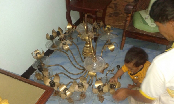 โคมไฟทองเหลืองขนาดใหญ่ โคมไฟทองเหลืองขนาดใหญ่