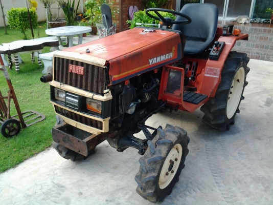 ขายรถไถนั่งขับ YANMAR- F16D