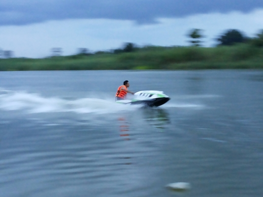 ขาย kawasaki 550  สวยๆ  ( มีคลิป) พร้อมเล่น