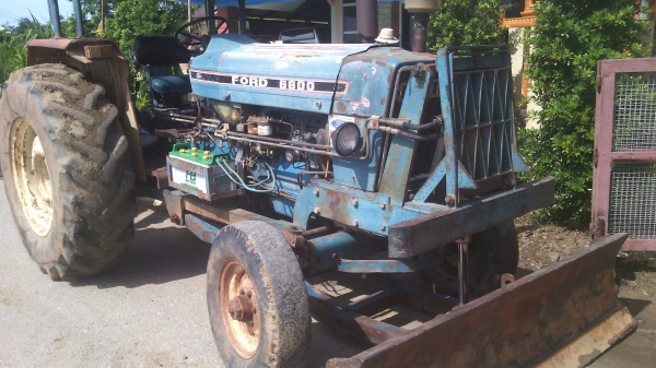 ขายรถไถFORD รุ่น6600  เครื่ิองT6  เกียร์D7  แท้ๆเต็มคัน  0810076640