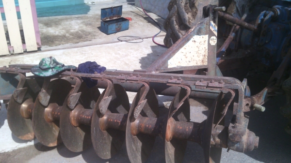 ขายรถไถFORD รุ่น6600  เครื่ิองT6  เกียร์D7  แท้ๆเต็มคัน  0810076640