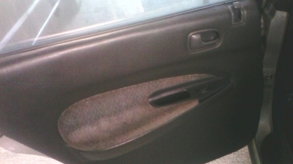 ประตูพร้อมชุดกระจกไฟฟ้า มาสด้า323