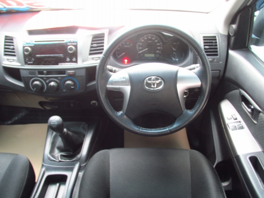 TOYOTA VIGO CHAMP 2.5E Prerunner SMART CAB MT ปี2014