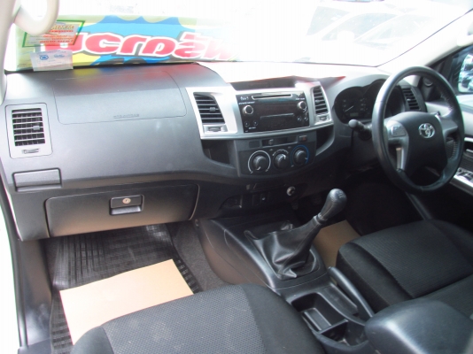 TOYOTA VIGO CHAMP 2.5E Prerunner SMART CAB MT ปี2014