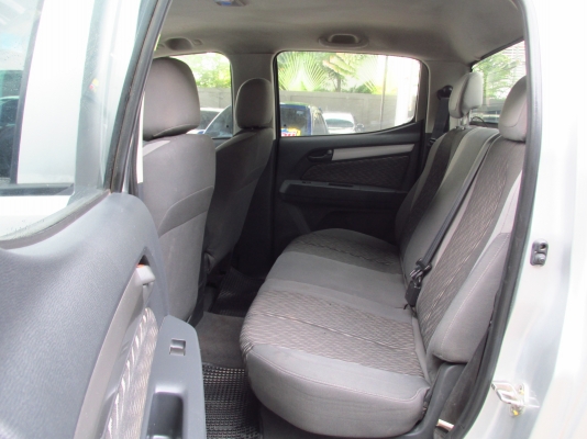 CHEVROLET COLORADO 2.5 Z71 CREW CAB MT ปี 2012