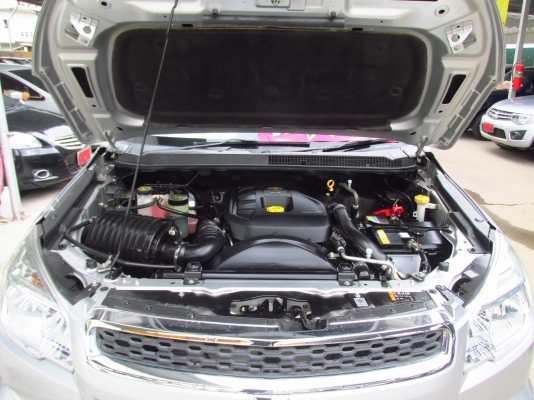 CHEVROLET COLORADO 2.5 Z71 CREW CAB MT ปี 2012