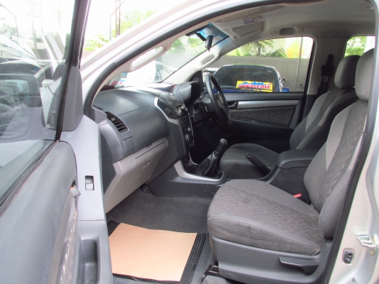 CHEVROLET COLORADO 2.5 Z71 CREW CAB MT ปี 2012
