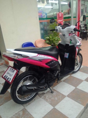 Click i สีชมพู ดำ รถสวย สภาพดี พร้อมใช้ หัวฉีดประหยัดน้ำมัน Click i สีชมพู ดำ รถสวย สภาพดี พร้อมใช้ หัวฉีดประหยัดน้ำมัน