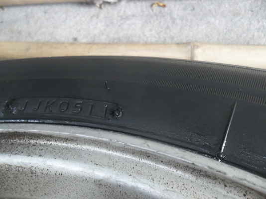 ล้อแม็ก 16นิ้ว 6รู อีซูสุ พร้อมยาง สวยๆ 4 ล้อ ราคา 7900 บาท