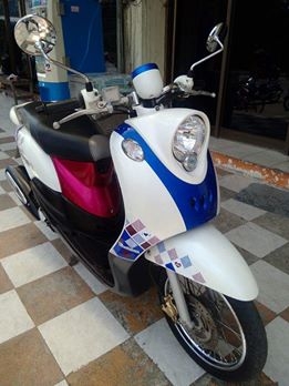 Fino ปี 2556 ลายณเดช รถสวยนางฟ้ามาก เครื่องเดิมๆ ขับดีน่าใช้สุดๆ ขายเพียง 20000 บาทเท่านั้น รถจดทะเบียน 9 มกราคม 2556 วิ่งเพียง 9xxx โล รถสวยนางฟ้ามาก ลายณเดช เครื่องเดิมๆ ขับนิ่มขี่ดีมาก สภาพดีน่าใช้สุดๆ รถไม่มีปัญหาใดๆ พร้อมใช้  ## เปลี่ยนน้ำมันเครื่องใ