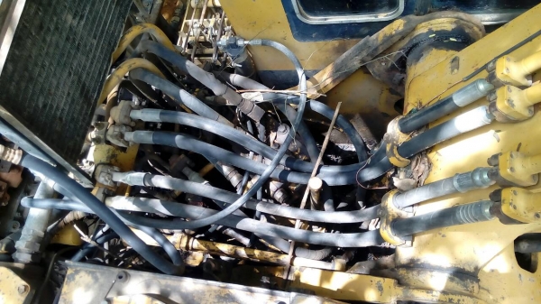 แบคโฮโคมัสสุ150-3 ขายดาวน์ห้าหมื่นหรือมีเงิน สองแสนออกรถได้เลย แบคโฮโคมัสสุ150-3 ขายดาวน์ห้าหมื่นหรือมีเงิน สองแสนออกรถได้เลย